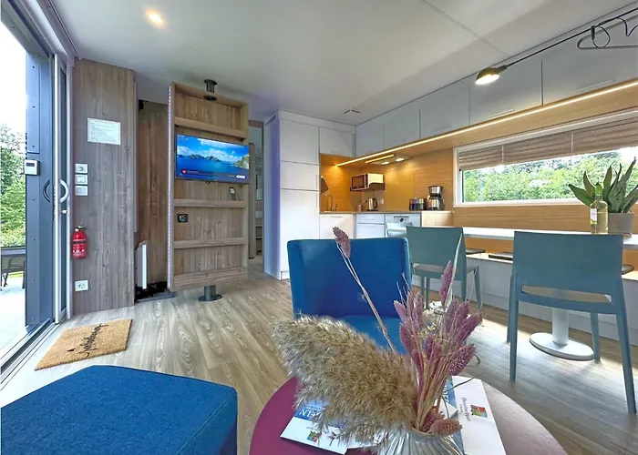Tiny House, 別荘 *